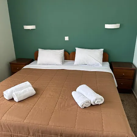 Hotel Anemos Agía Triada