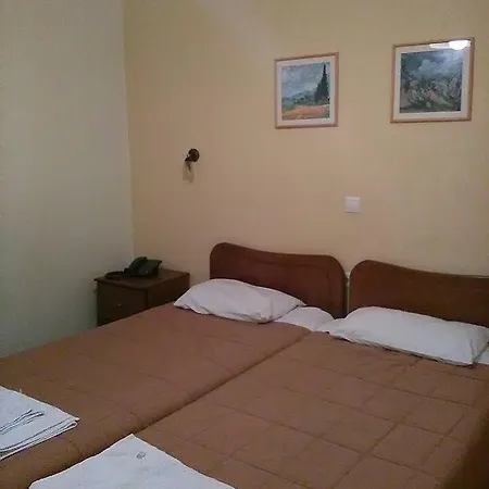 Hotel Anemos Agía Triada