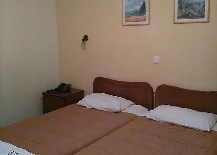فندق Anemos أغيا ترياس