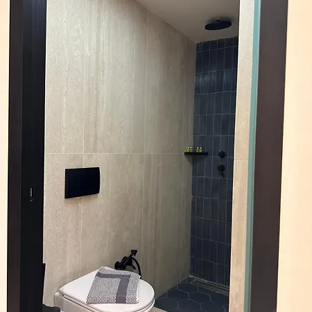 Otel Anemos Agía Triás