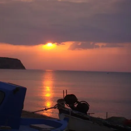 Anemos Ξενοδοχείο *