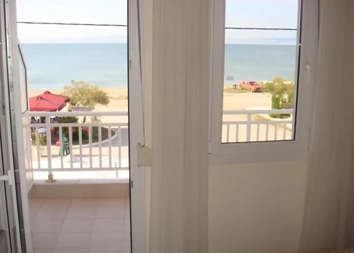 Ξενοδοχείο Anemos *